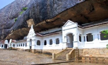 dambulla-cave-temple
