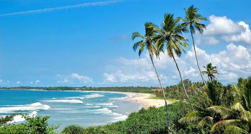 custom tour package sri lanka bentota beach